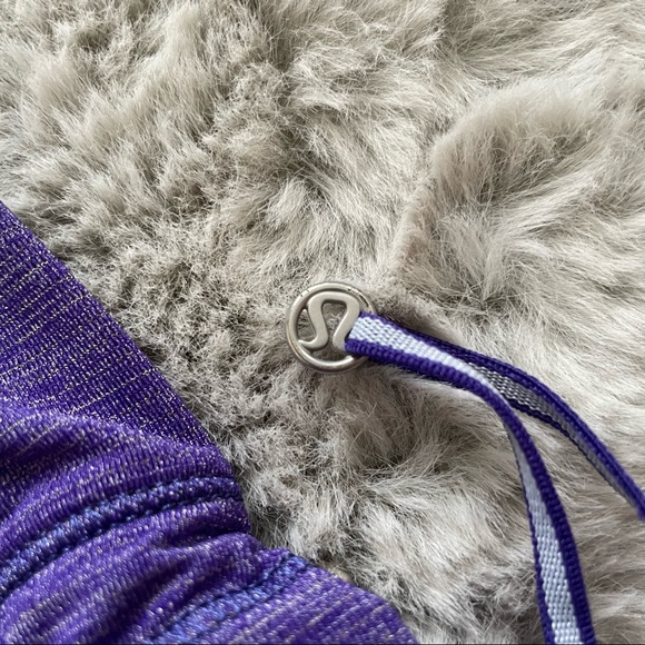 Lululemon rest less tank top with built in shelf bra berry purple striped sz 4 - Picture 7 of 15